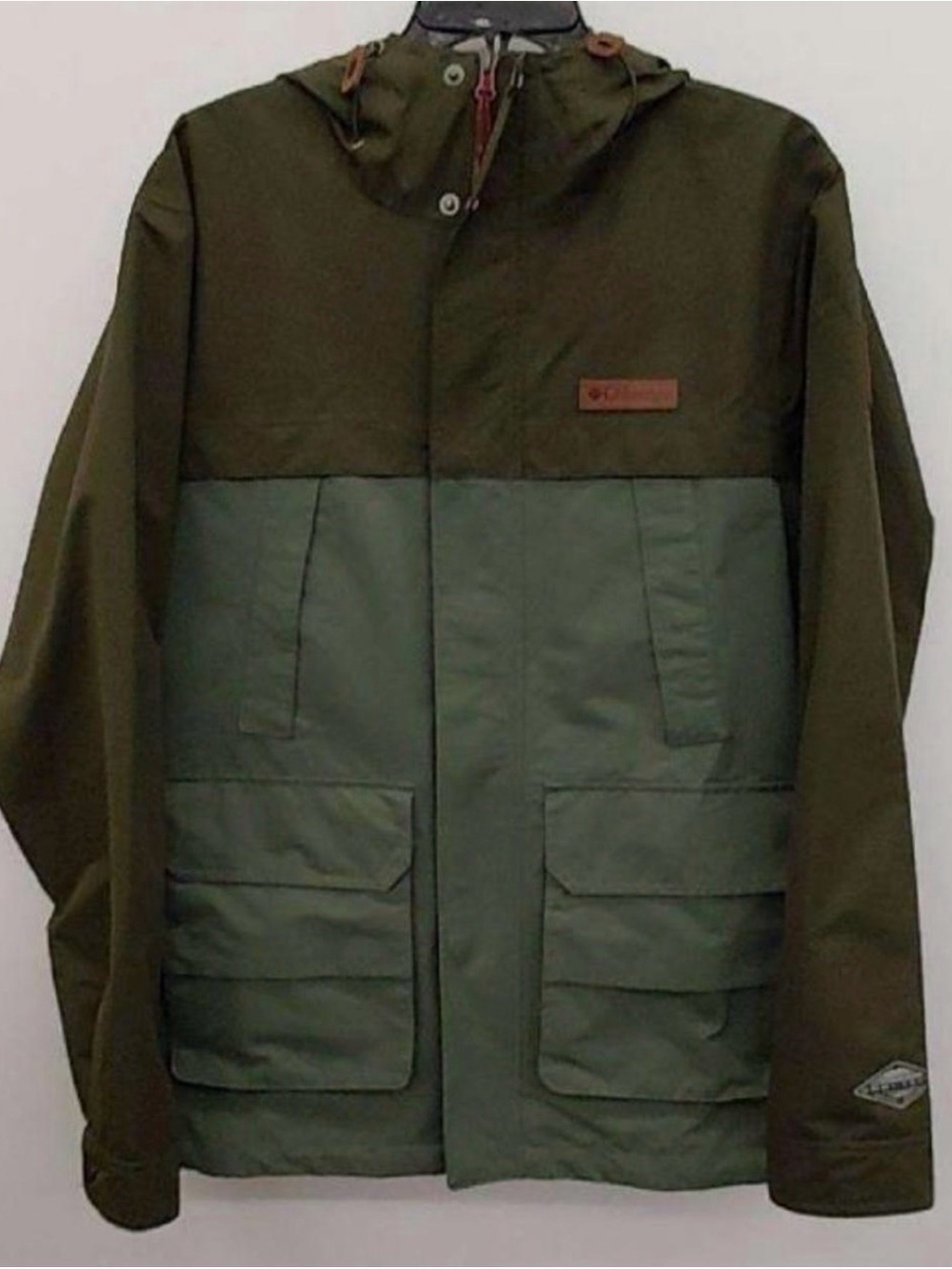 Columbia South Canyon OMNI-TECH Men's Green Jacket - Size M  New W/out Tags